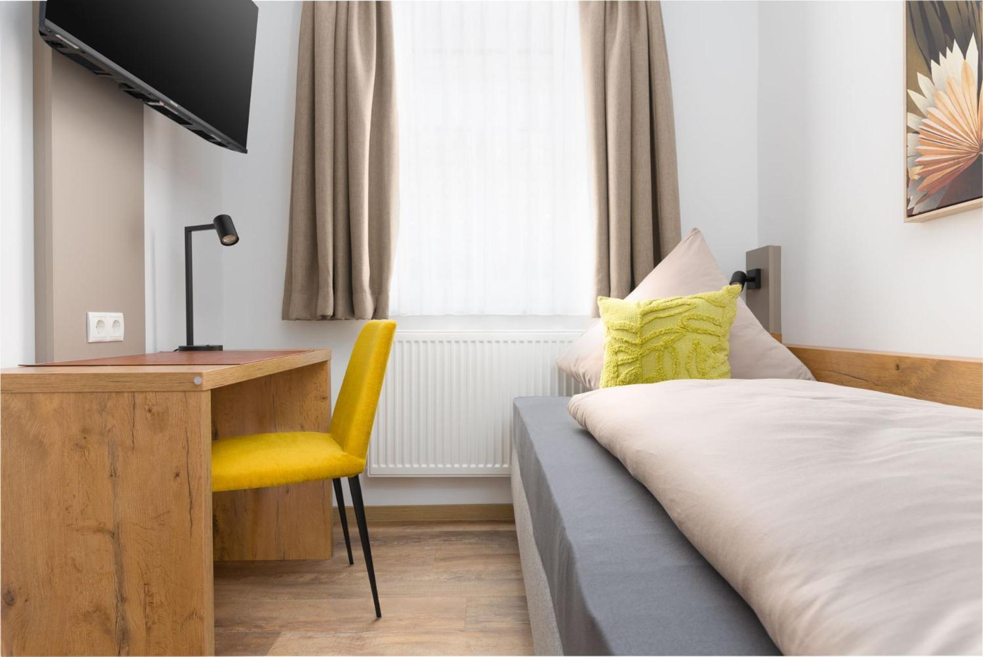 Hotel Zur Traube Uffenheim Zewnętrze zdjęcie